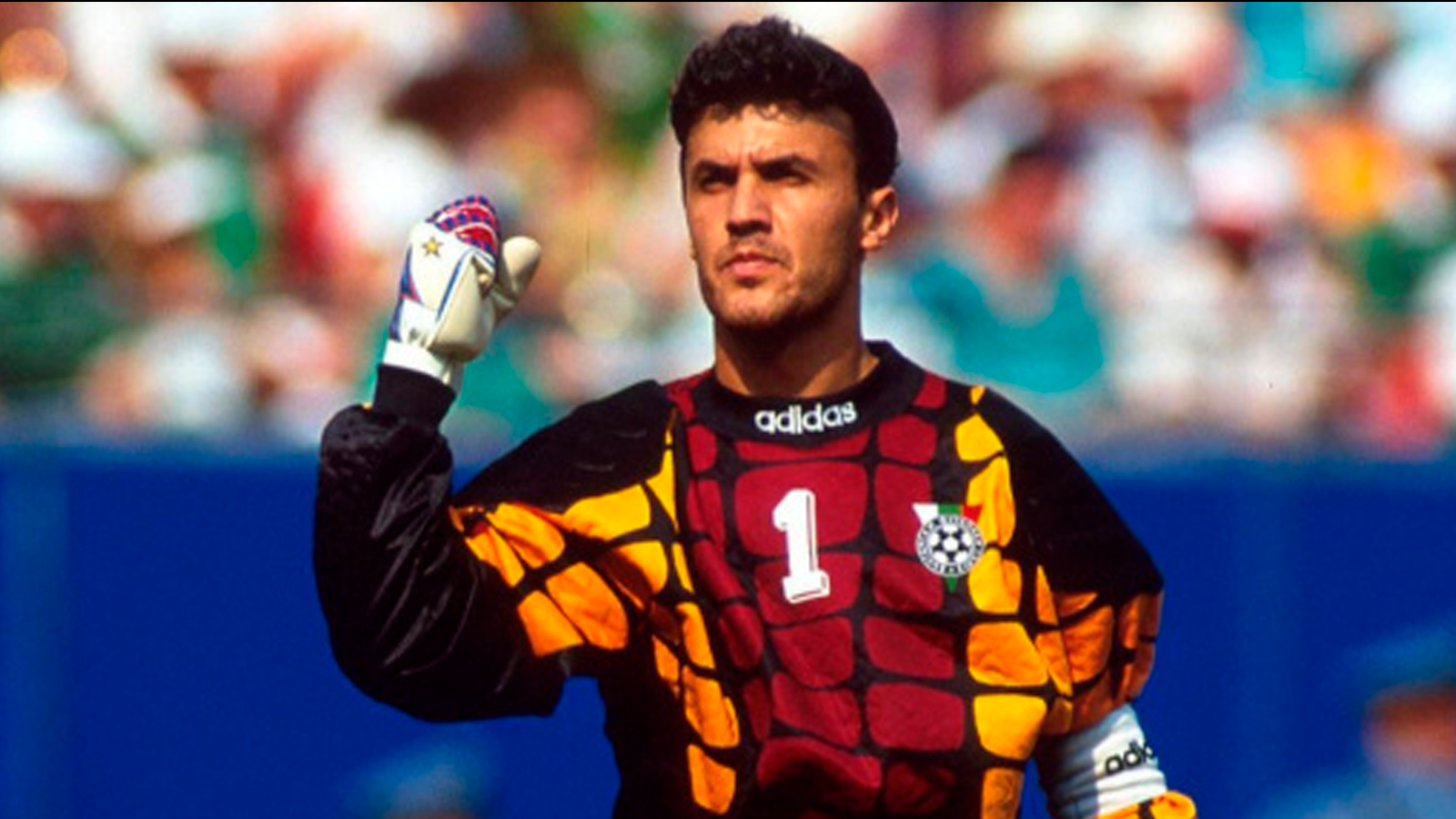 O guarda-redes da Bulgária que jogou de peruca no Mundial 1994