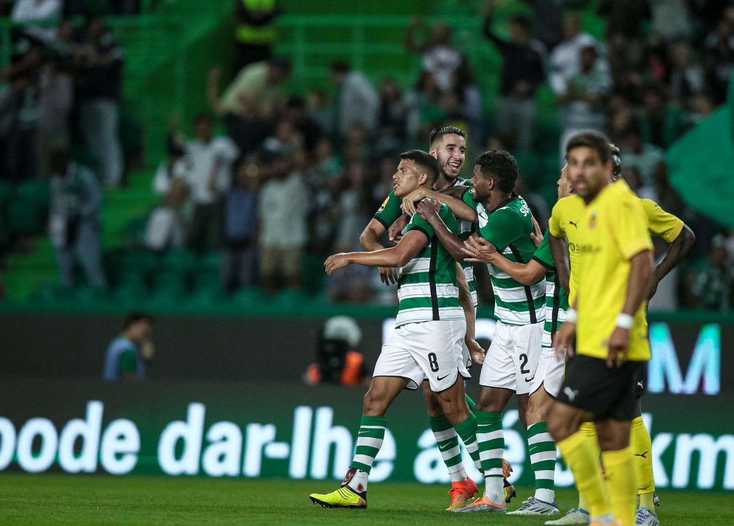 Equipamento de futebol do Sporting época 2022/23