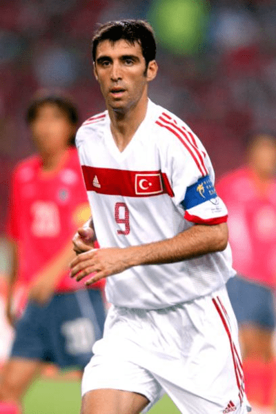 jogador de futebol Hakan Sukur, da Turquia