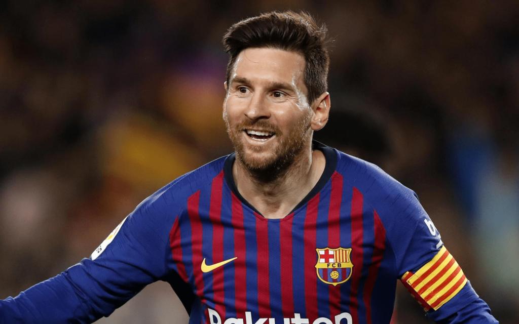 Messi a sorrir a jogar pelo Barcelona