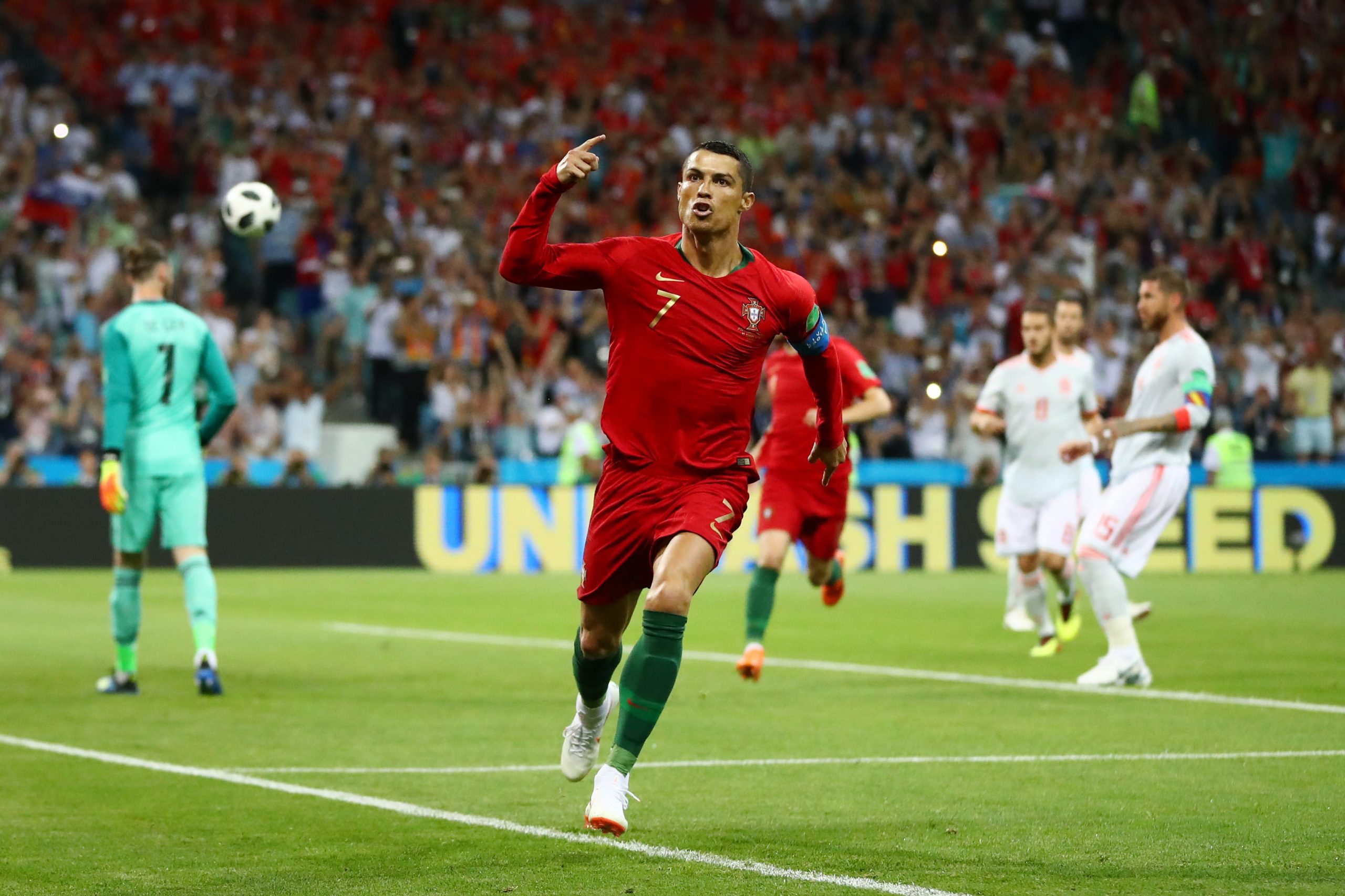 Cristiano Ronaldo Jogador da selecção portuguesa a celebrar um golo