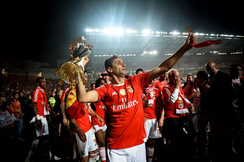 Jogador do Benfica Jonas a festejar a final da Taça da Liga de 2016